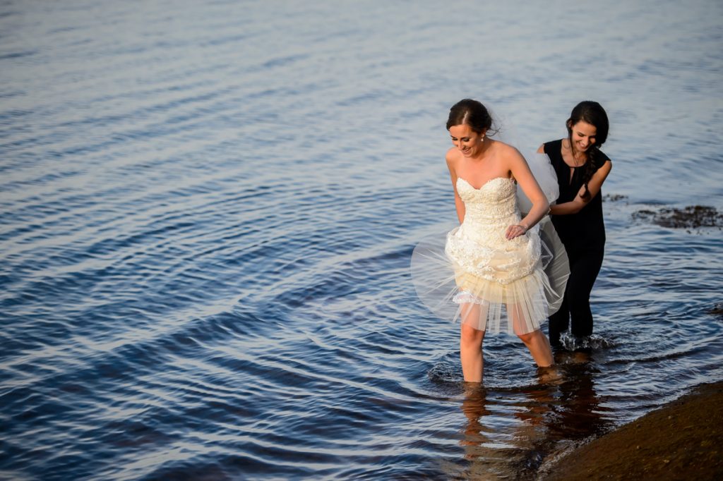 applehead-pat-brittany-fox-harbour-wedding-bride-slip-fall-water18